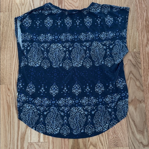 Lucky Brand Dark Blue Paisley Short Sleeve Top Size L - Picture 5 of 6